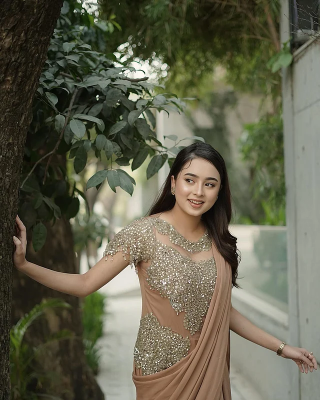 Chiroyli soruvchi fotosuratlar Chiroyli soruvchi fotosuratlar