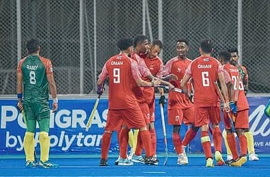 বাংলাদেশকে হারিয়ে ওমানের খেলোয়াড়দের আনন্দ।
