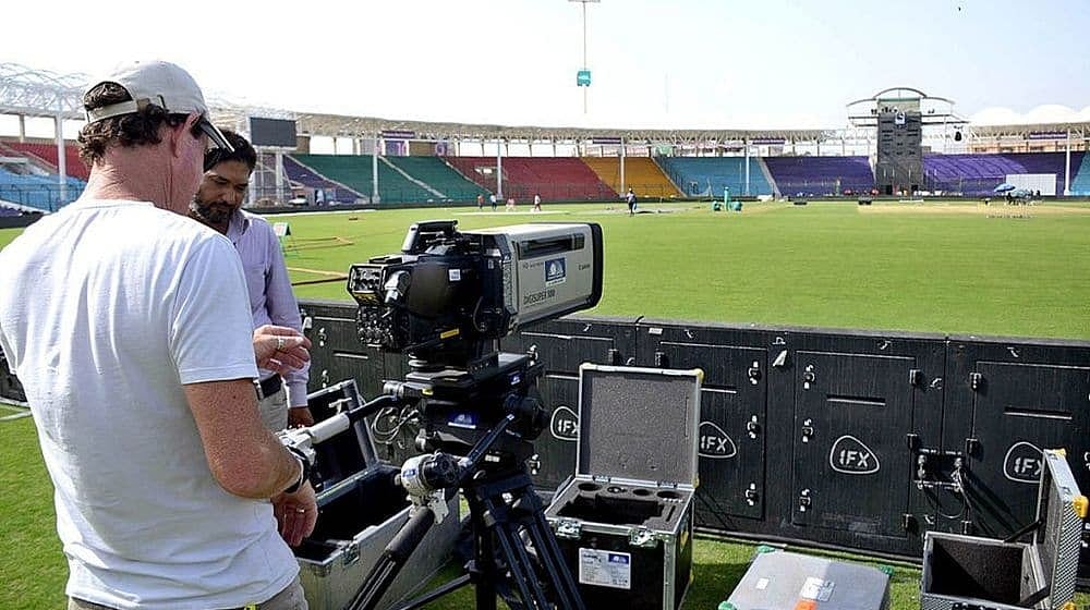 পেহেলগামে বন্দুকধারীদের হামলার পর বিপাকে পড়েছেন পিএসএলে ভারতীয় সম্প্রচারকর্মীরা