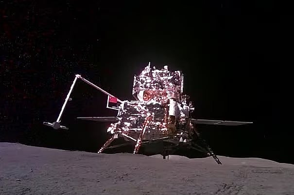 চাঁদের দক্ষিণ মেরুতে একটি চীনা নভোযান