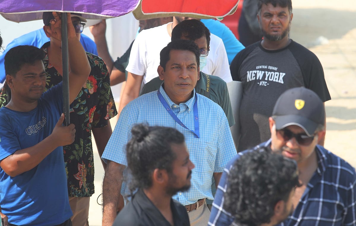 চট্টগ্রামের আবদুল জব্বারের বলীখেলায় দেখা মেলে অভিনেতা মোশাররফ করিমের। আজ বিকেলে