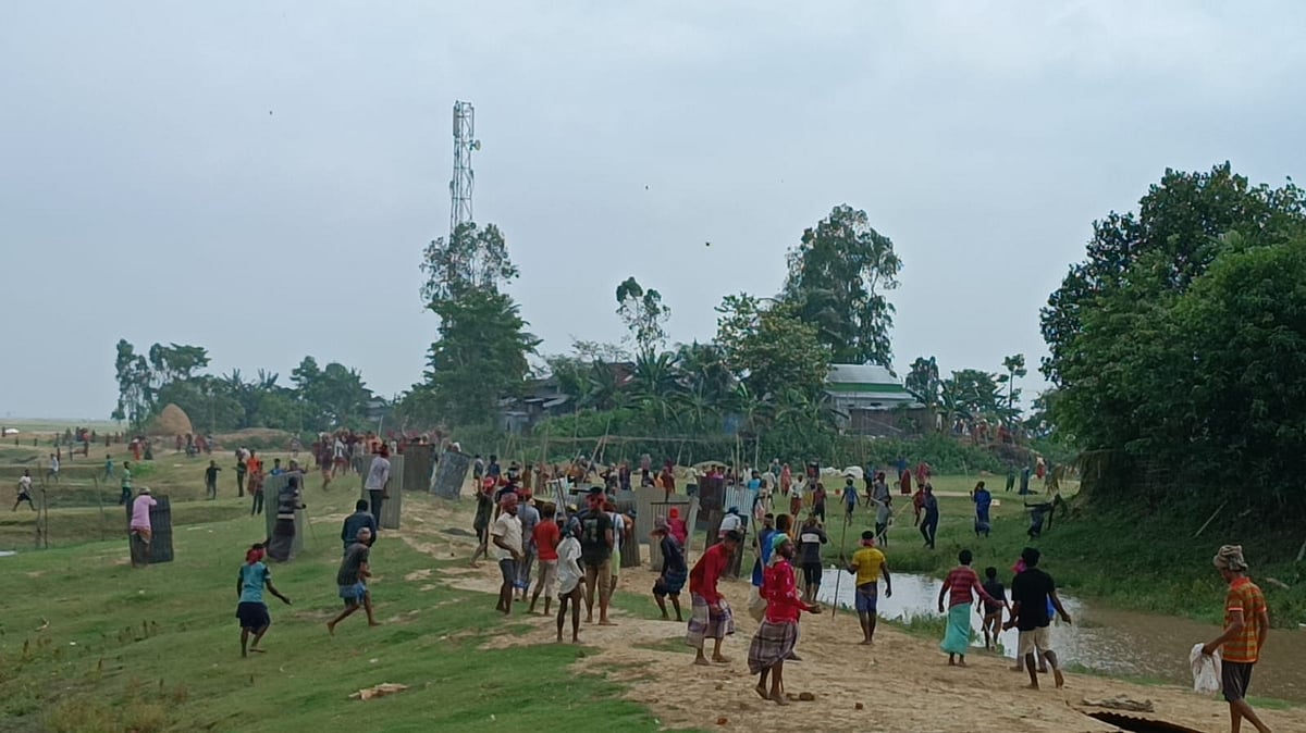 হ‌বিগ‌ঞ্জের আজ‌মিরীগঞ্জ উপ‌জেলায় দুই পক্ষের সংঘর্ষ। আজ সকালে নোয়াগড় গ্রামে