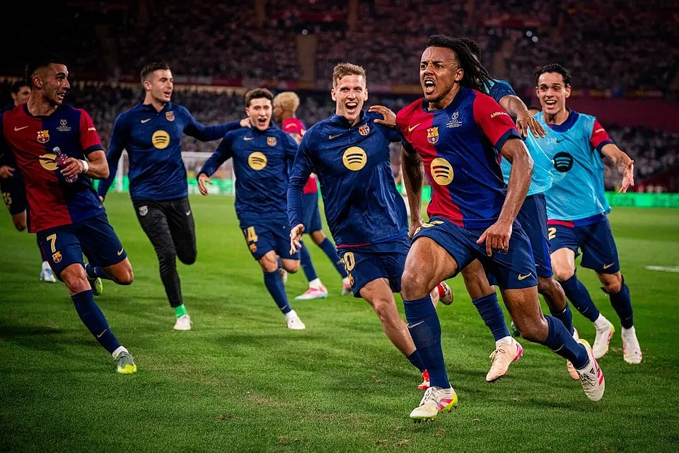 বার্সা কি এভাবে ট্রেবল জয়ের উদ্‌যাপন করতে পারবে