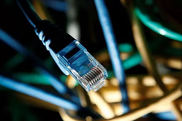 ইন্টারনেট