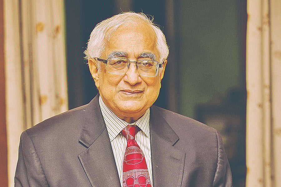 জামিলুর রেজা চৌধুরী (১৫ নভেম্বর ১৯৪৩—২৮ এপ্রিল ২০২০)