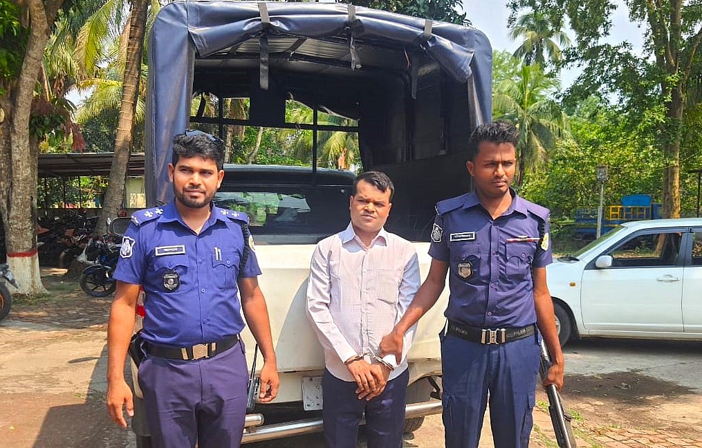 বরিশালের উজিরপুরে এক বছরের কারাদণ্ড পাওয়া ভুয়া চিকিৎসক রেজাউল করিম