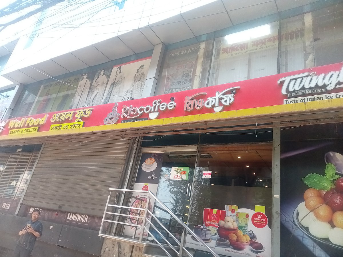 খাবার তেলাপোকা পাওয়া ভোক্তা অধিকারের অভিযানে জরিমানা করা হয় এই রেস্তোরাঁকে