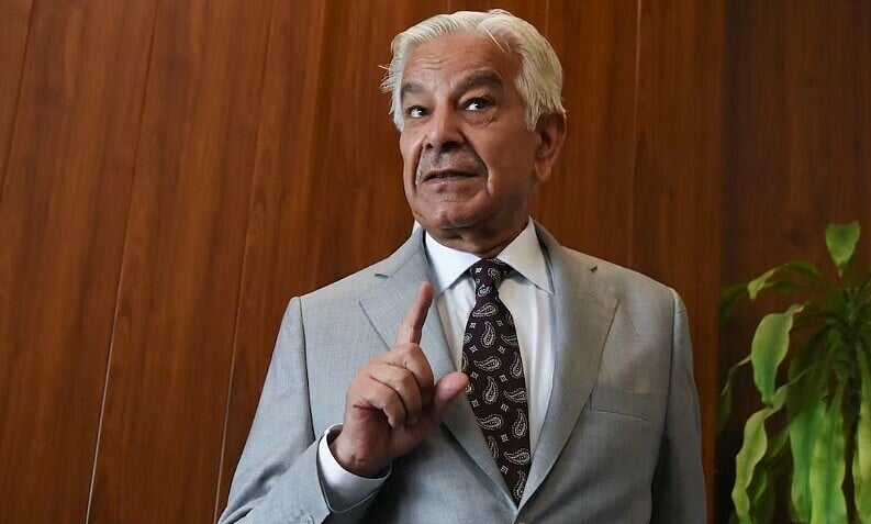 পাকিস্তানের প্রতিরক্ষামন্ত্রী খাজা আসিফ