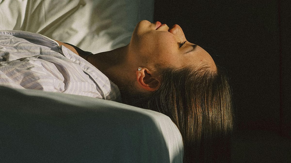 রাতে করতে পারেন হালকা ব্যায়াম