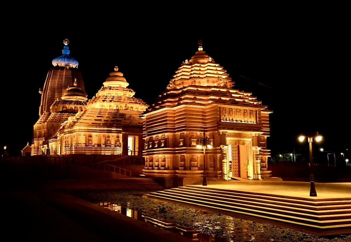 পশ্চিমবঙ্গের দীঘার সমুদ্রতীরে নবনির্মিত জগন্নাথ মন্দির