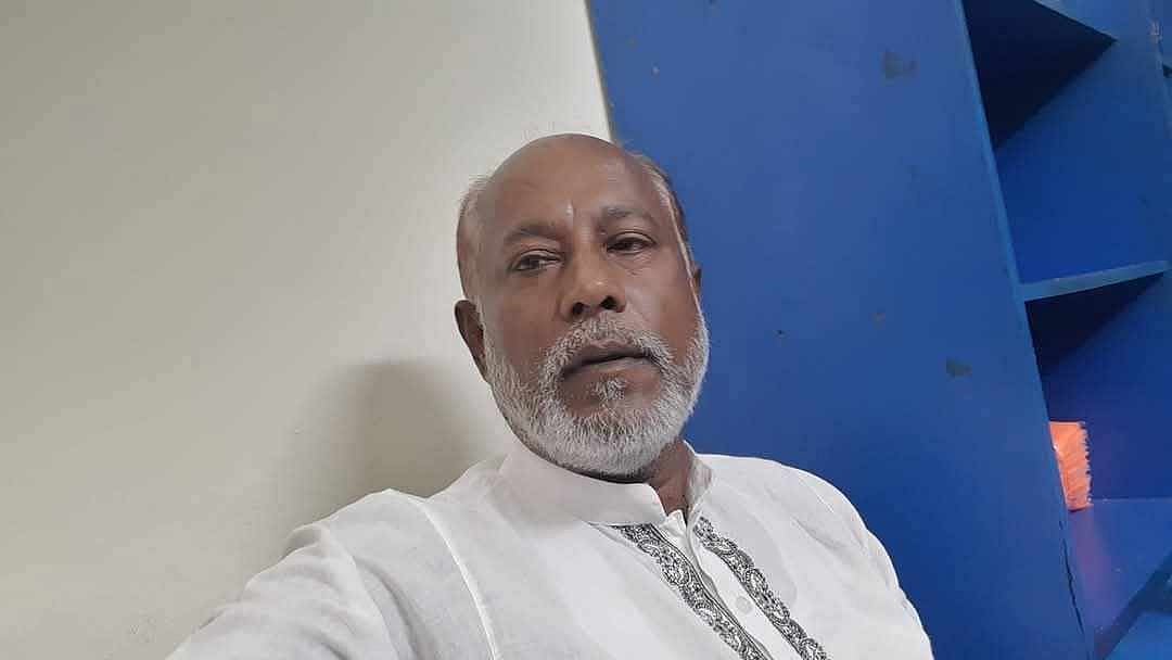 মারা যাওয়া কামাল হোসেন