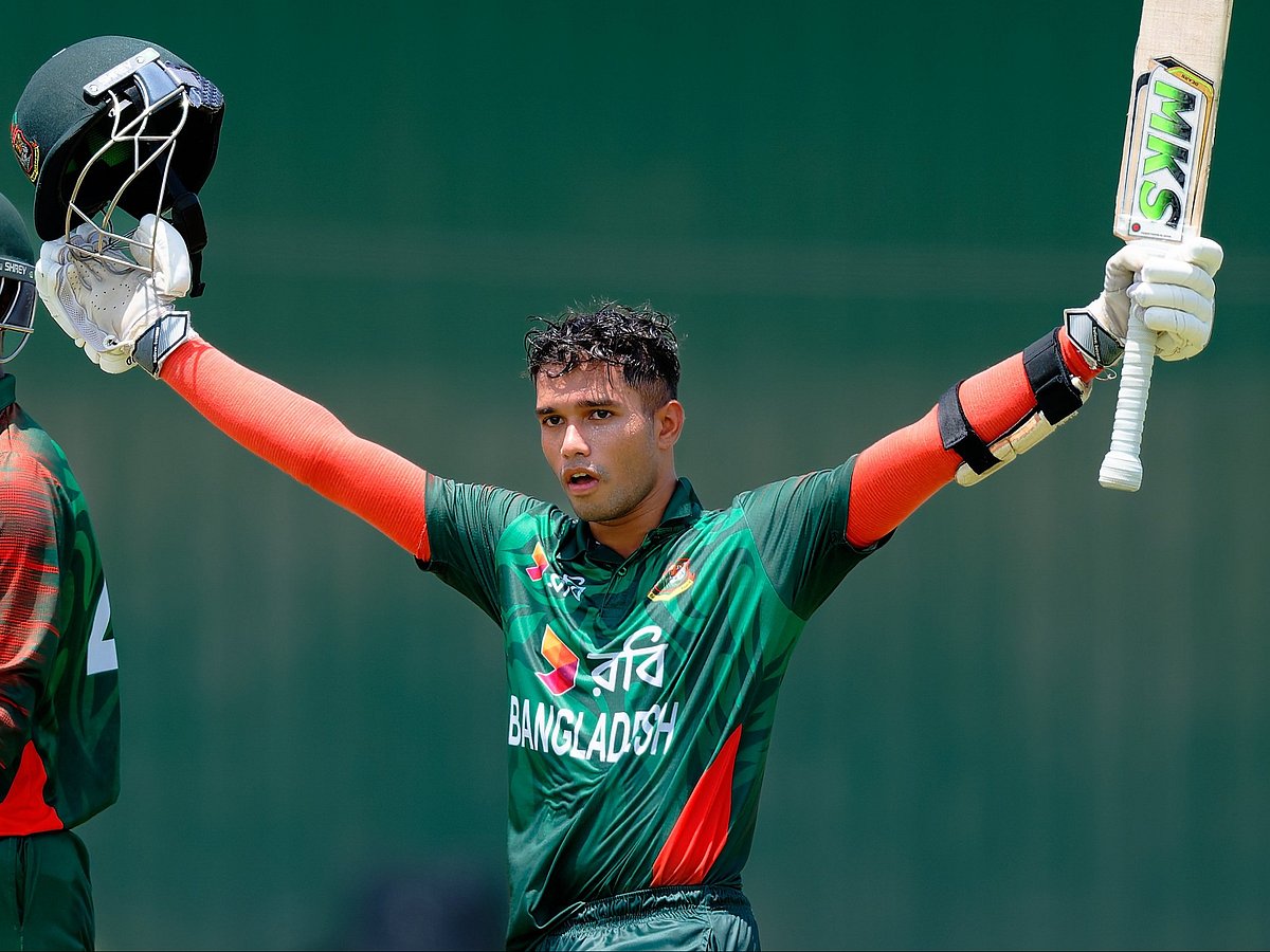 সেঞ্চুরির পর জাওয়াদ