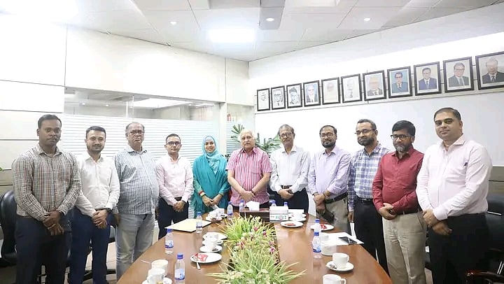 শিক্ষার্থীদের দাবিদাওয়া ও সমস্যা নিয়ে ইউজিসির চেয়ারম্যানের সঙ্গে সাক্ষাৎ করে জগন্নাথ বিশ্ববিদ্যালয়ের একটি প্রতিনিধিদল। রোববার ইউজিসি কার্যালয়ে