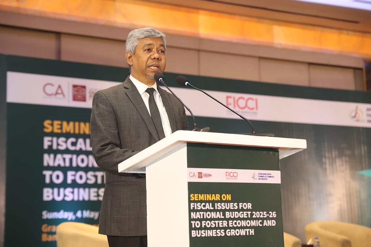 জাতীয় রাজস্ব বোর্ডের (এনবিআর) চেয়ারম্যান মো. আবদুর রহমান খান