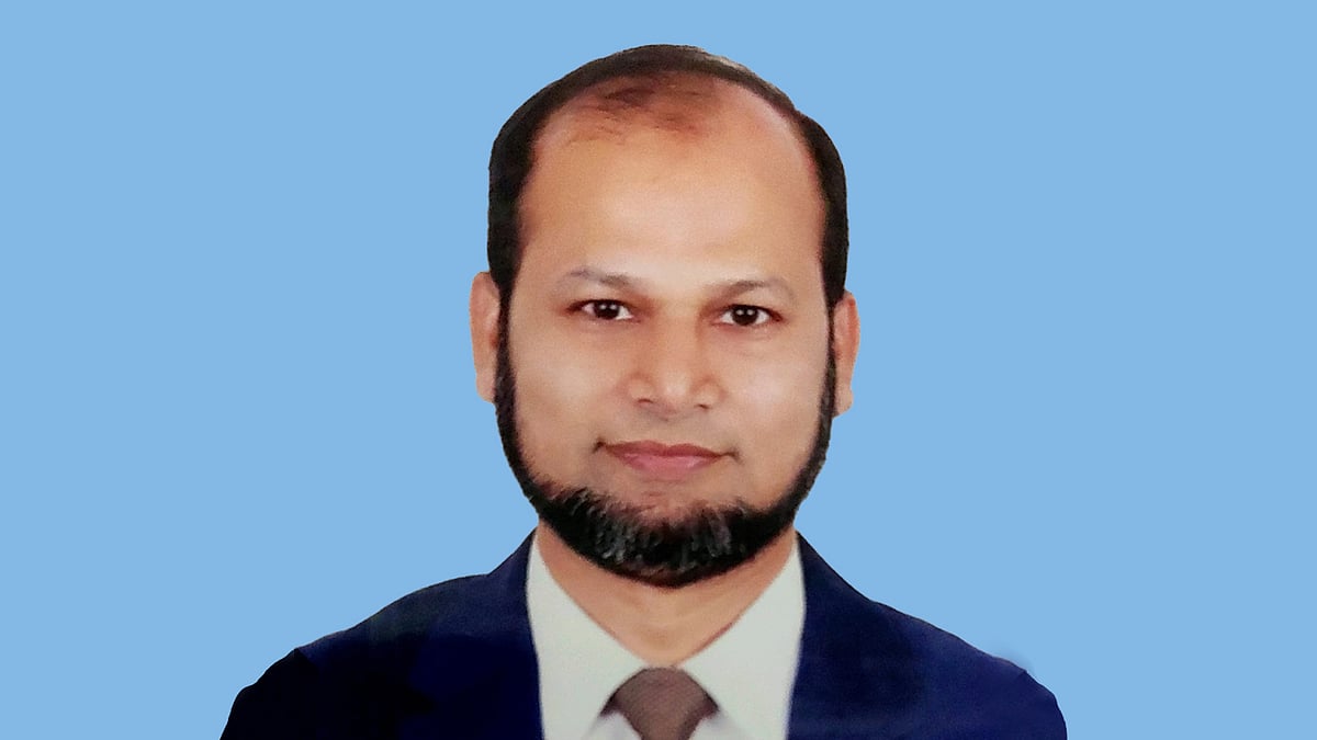 ঢাকা মেডিকেল কলেজের বোনম্যারো  ট্রান্সপ্ল্যান্ট ইউনিট ও হেমাটোলজি বিভাগের সহযোগী অধ্যাপক মো. কামরুজ্জামান