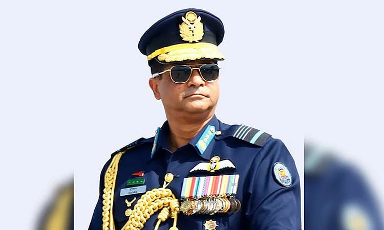 বাংলাদেশ বিমান বাহিনী প্রধান এয়ার চিফ মার্শাল হাসান মাহমুদ খাঁন