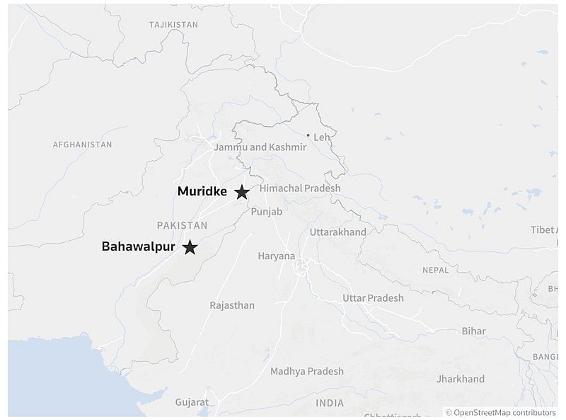 গতকাল মঙ্গলবার মধ্যরাতের পর পাকিস্তানের কয়েকটি স্থানে ক্ষেপণাস্ত্র হামলা চালায় ভারত