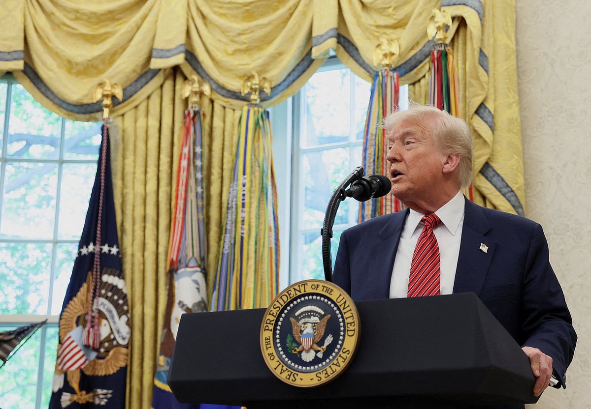 যুক্তরাষ্ট্রের প্রেসিডেন্ট ডোনাল্ড ট্রাম্প। হোয়াইট হাউসে সাংবাদিকদের প্রশ্নের জবাব দিচ্ছেন, ৭ মে ২০২৫