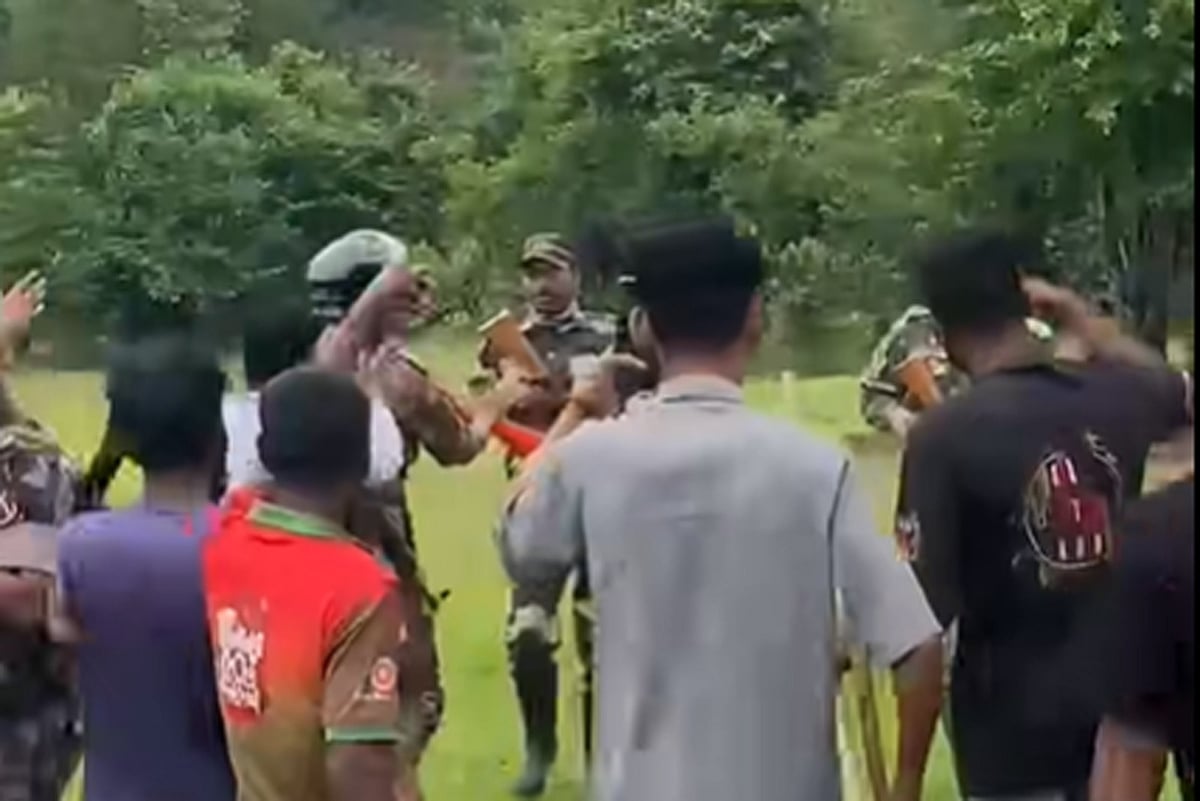 যৌথ জরিপ দলকে গ্রামবাসীর বাধা। বাধার মুখে ফিরে যায় জরিপ দল ও ভারতীয় সীমান্তরক্ষী বাহিনীর (বিএসএফ) সদস্যরা