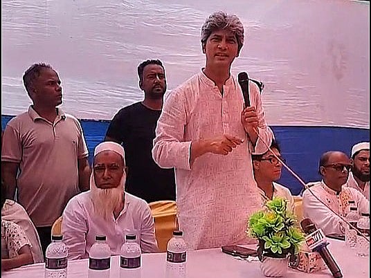 ব্রাহ্মণবাড়িয়ার বাঞ্ছারামপুরে দলীয় সমাবেশে বক্তৃতা করেন জোনায়েদ সাকি। ১০ মে