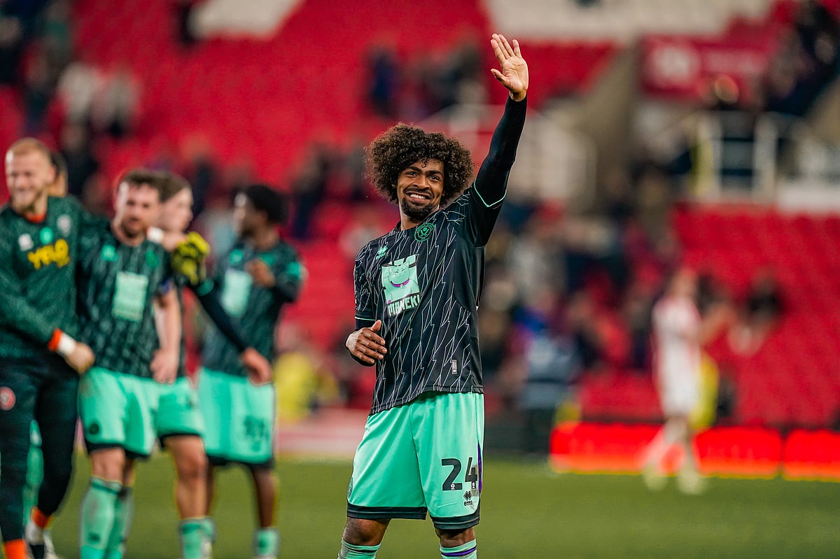 শেফিল্ড ইউনাইটেডে হামজার মেয়াদ শেষ হয়ে যাচ্ছে জুনে।