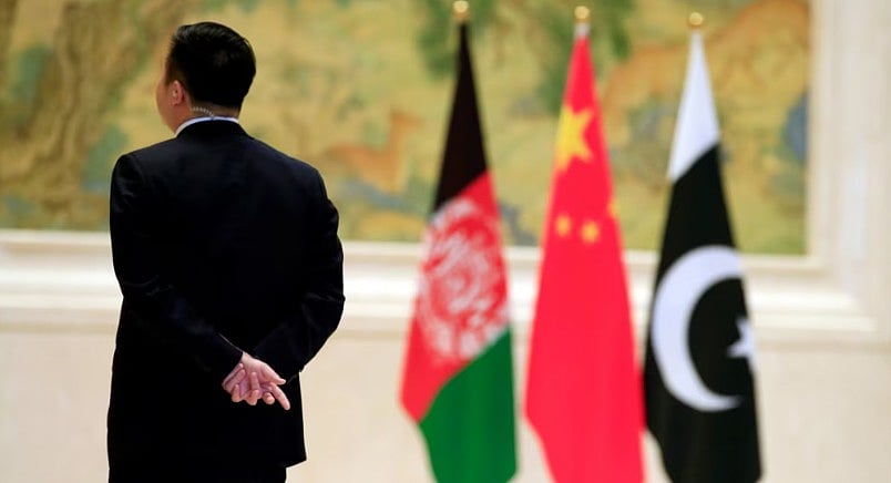 আফগানিস্তান, চীন ও পাকিস্তানের পতাকা