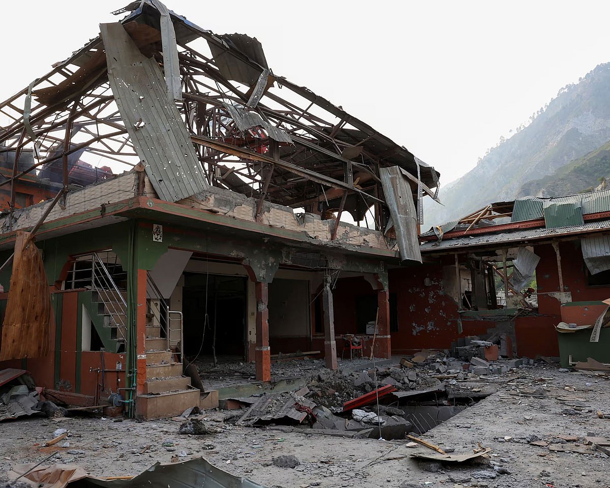 পাকিস্তান–শাসিত কাশ্মীরের মুজাফফরাবাদে ভারতের হামলার পর বিলাল মসজিদ