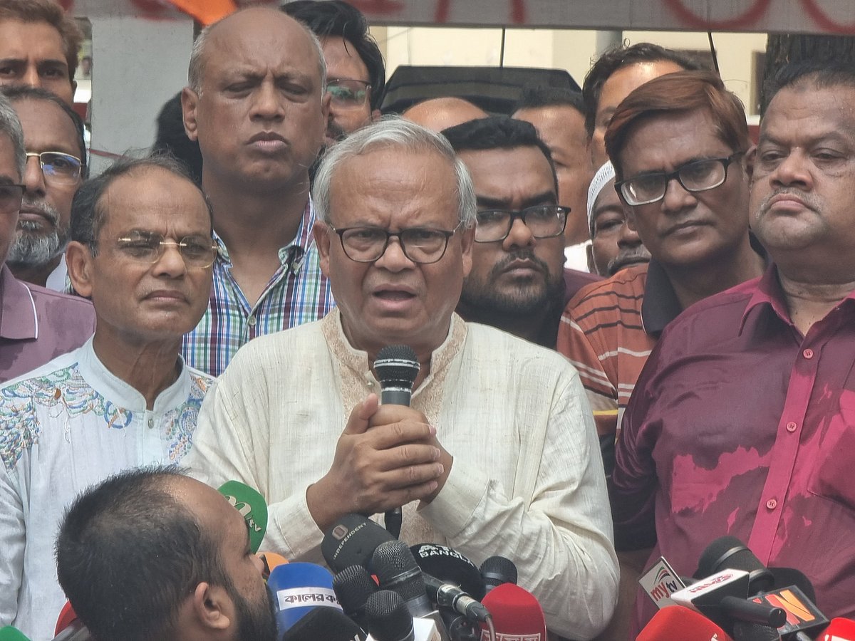 জাতীয়বাদী বৌদ্ধ ফোরামের শান্তি শোভাযাত্রায় রুহুল কবির রিজভী। জাতীয় প্রেসক্লাব, ১১ মে, ২০২৫, ঢাকা