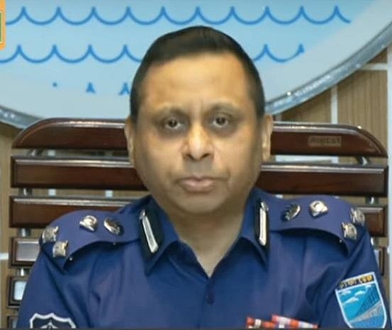 সংবাদ সম্মেলনে বক্তব্য দেন পুলিশের ঢাকা রেঞ্জের নবনিযুক্ত উপমহাপরিদর্শক (ডিআইজি) রেজাউল করিম মল্লিক। ঢাকা, ১১ মে
