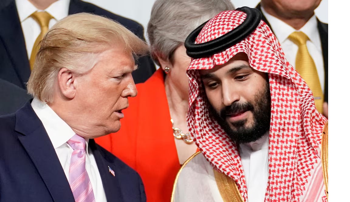 মার্কিন প্রেসিডেন্ট ডোনাল্ড ট্রাম্প কথা বলছেন সৌদি যুবরাজ মোহাম্মদ বিন সালমানের সঙ্গে। জাপানে অনুষ্ঠিত জি২০ সম্মেলনে, ২৮ জুন ২০১৯