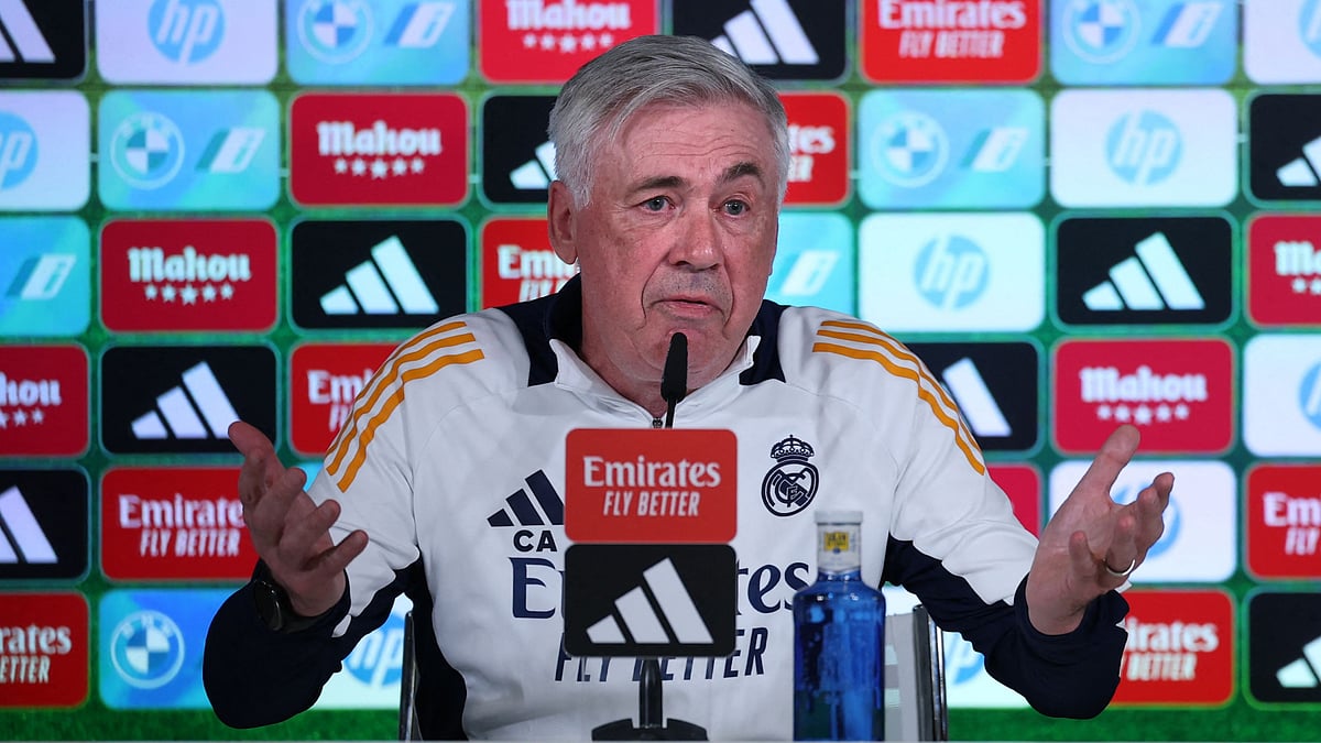 সংবাদ সম্মেলনে রিয়াল মাদ্রিদের বিদায়ী কোচ কার্লো আনচেলত্তি