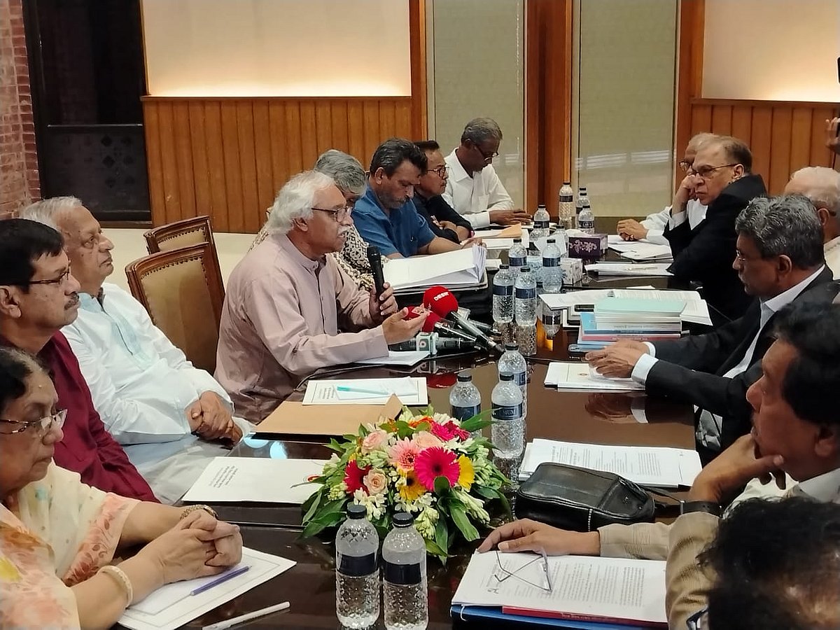 জাতীয় ঐকমত্য কমিশনের সঙ্গে বাংলাদেশের কমিউনিস্ট পার্টির (সিপিবি) বৈঠক