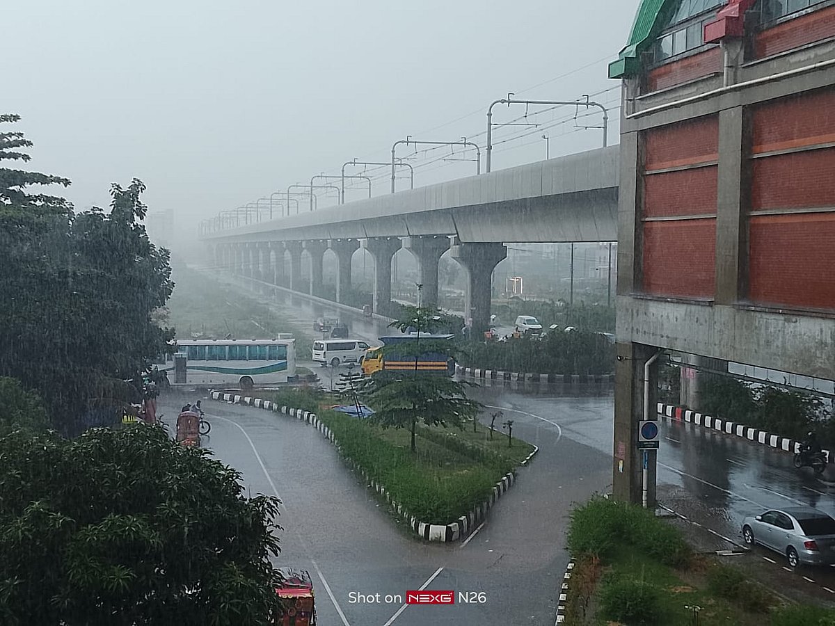 আজ সোমবার থেকে বৃষ্টি কিছুটা বাড়তে পারে