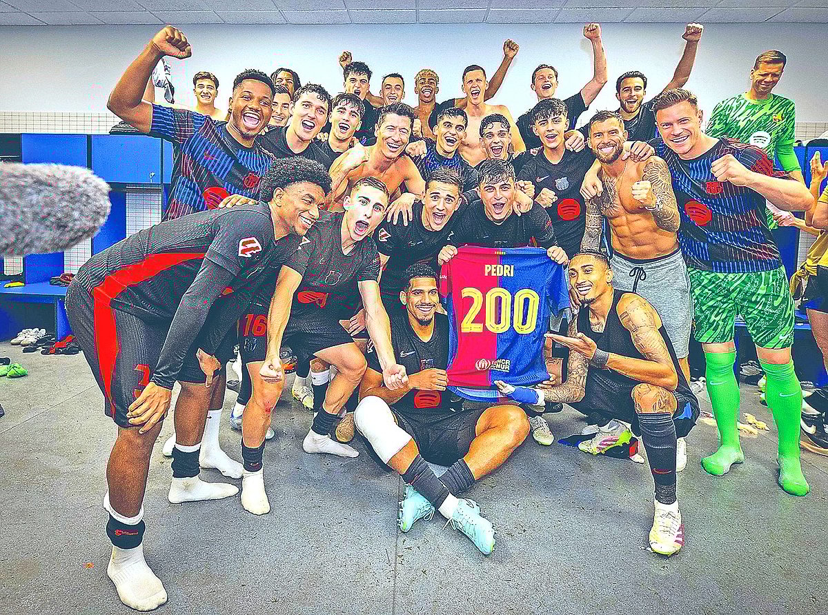 বার্সেলোনার শিরোপা উদযাপন