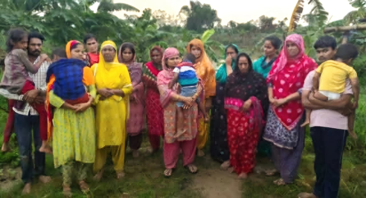 ঠাকুরগাঁও সীমান্ত দিয়ে বিএসএফের ঠেলে পাঠানো ১৭ নারী-পুরুষকে আটক করেছে বিজিবি। শনিবার সকালে