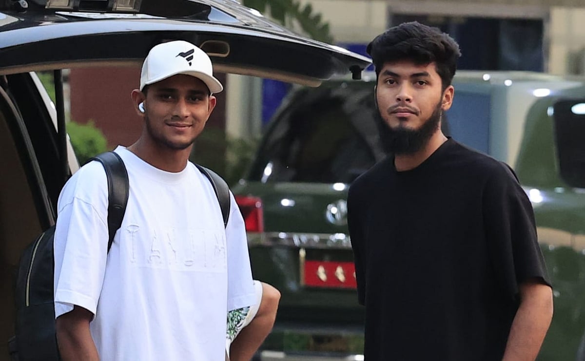 নাহিদ ও রিশাদের ছবিটি ১০ মে ঢাকার হযরত শাহজালাল আন্তর্জাতিক বিমানবন্দরে তোলা।