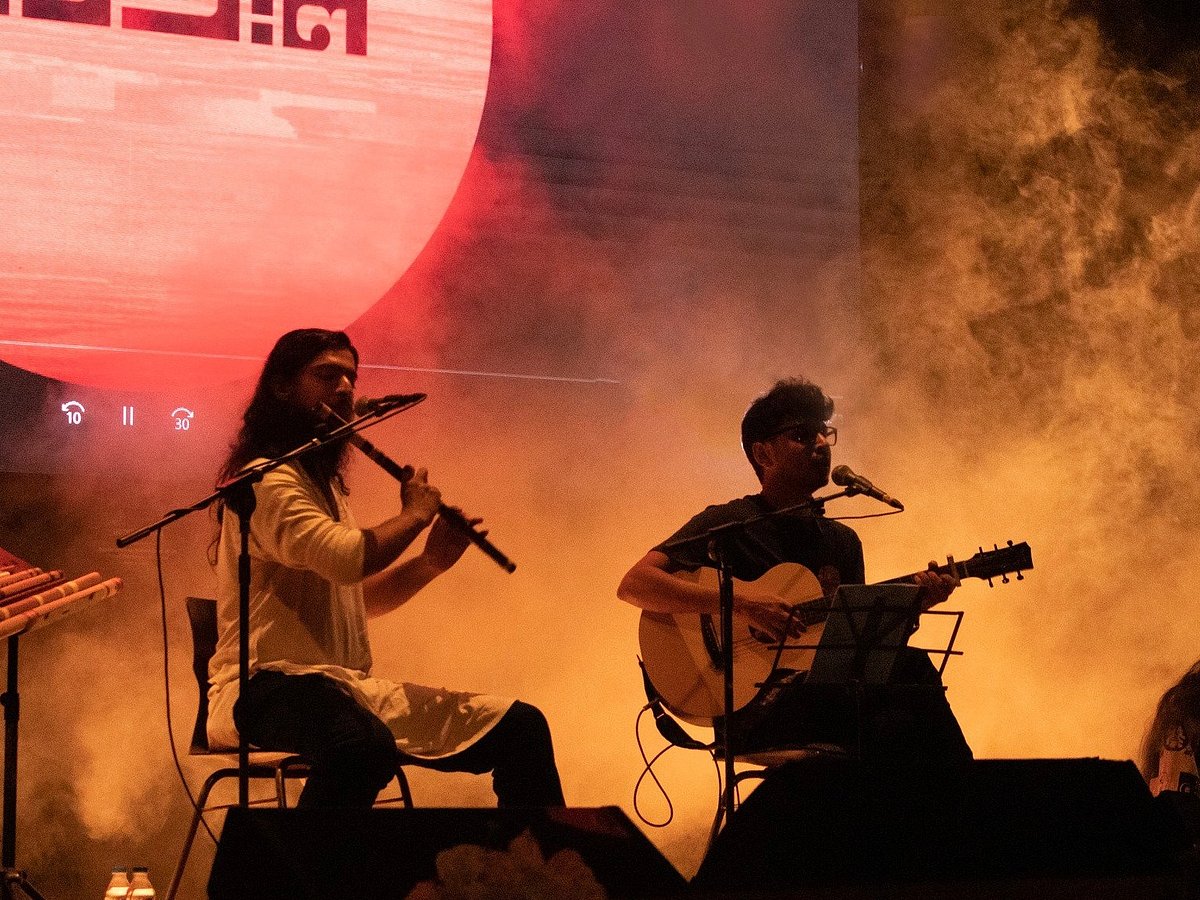 বছর চারেকের পথচলায় বাংলা সংগীতে নিজস্ব ছাপ ফেলেছে কাকতাল