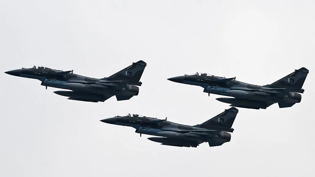 ভারতের সঙ্গে সাম্প্রতিকতম সংঘর্ষে চীনের তৈরি ‘জে-১০সি যুদ্ধবিমান’ ব্যবহার করে পাকিস্তান