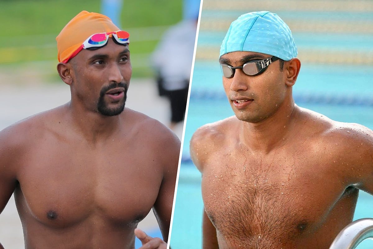 বাংলাদেশি সাঁতারু নাজমুল হক (বাঁয়ে) ও মাহফিজুর রহমান