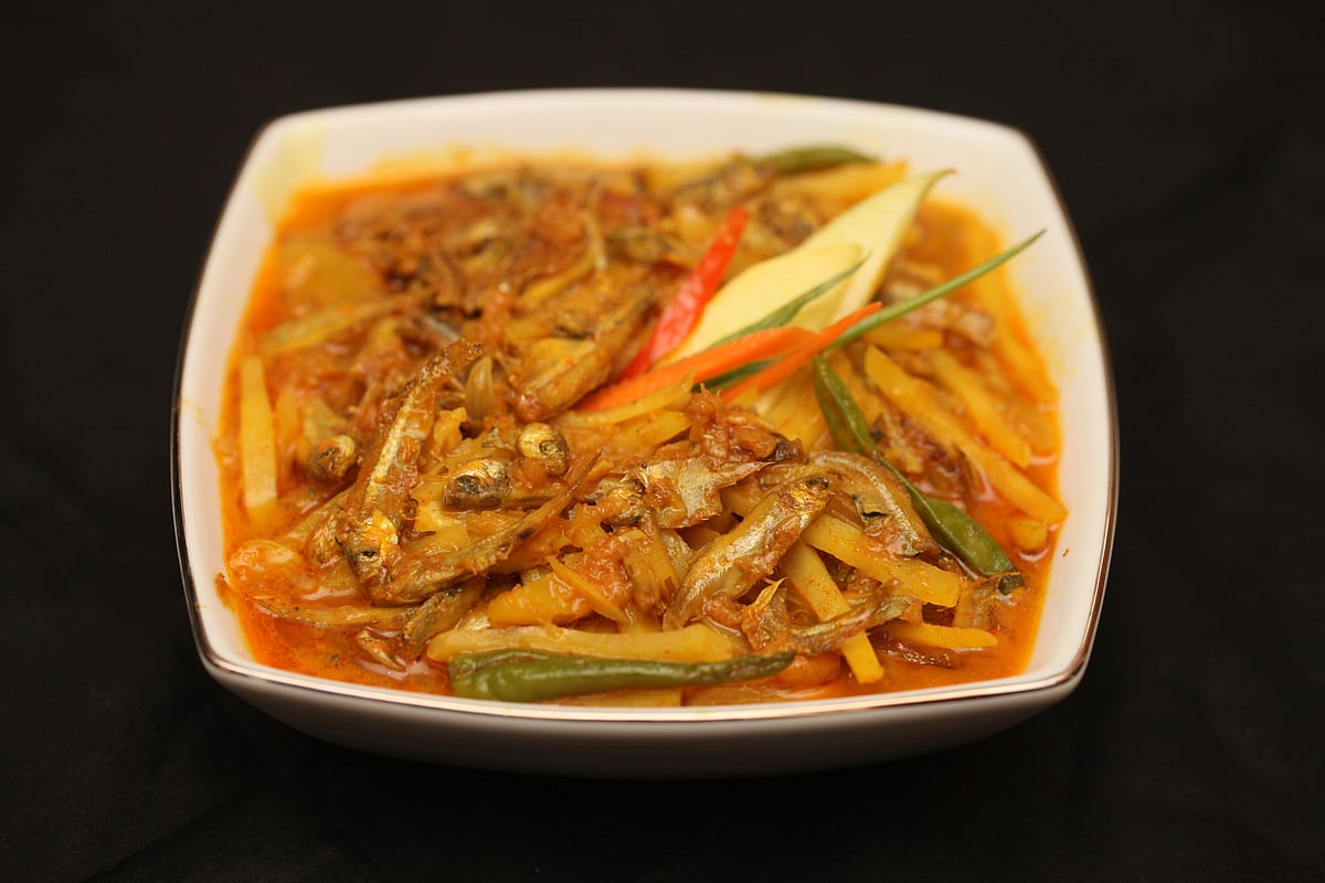 মৌরলা মাছের আম চচ্চড়ি