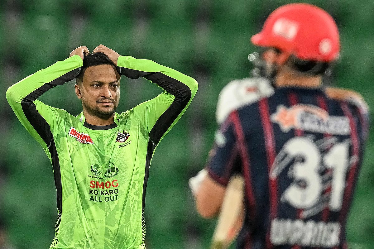 পিএসএলে ব্যাটিংয়ে এখনো রান করতে পারেননি সাকিব