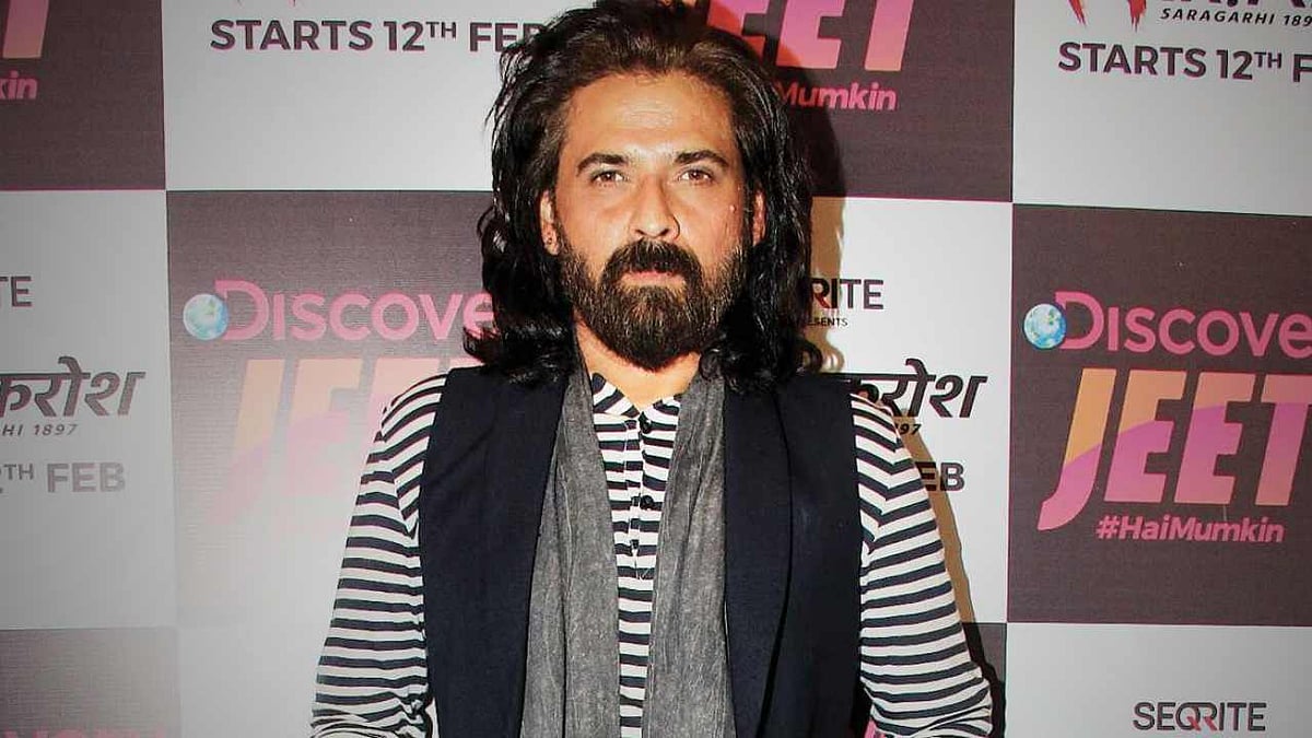 মুকুল দেব