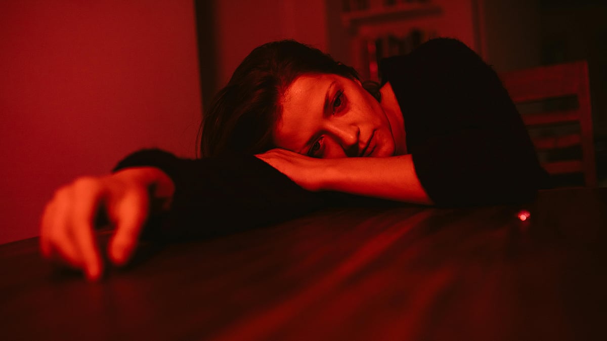 মন ভেঙে যাওয়ার নানা প্রভাব পড়ে আমাদের জীবনধারায়