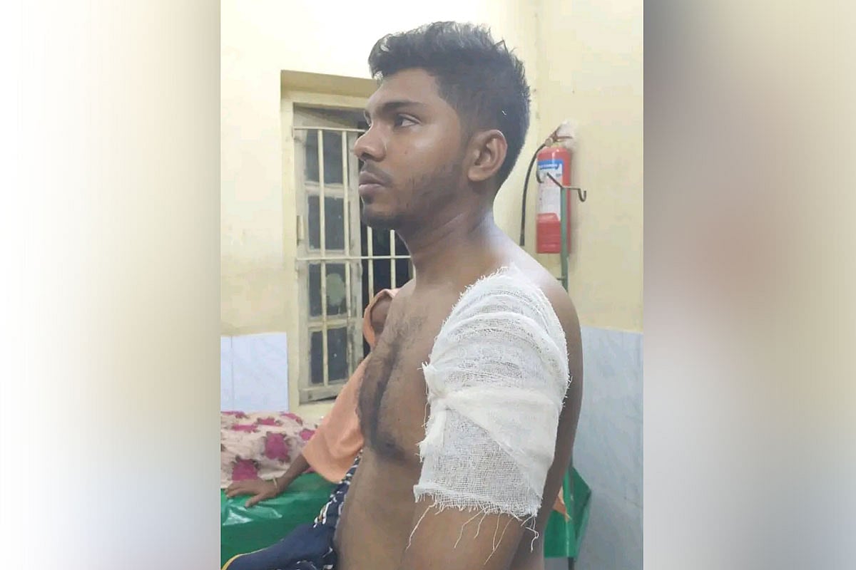 হামলায় আহত জগন্নাথ বিশ্ববিদ্যালয়ের শিক্ষার্থী মেহেদী হাসান