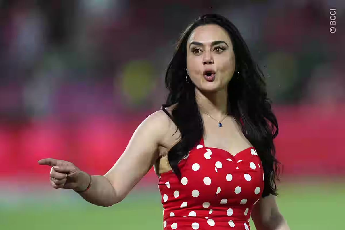 ক্ষুব্ধ প্রীতি জিনতা