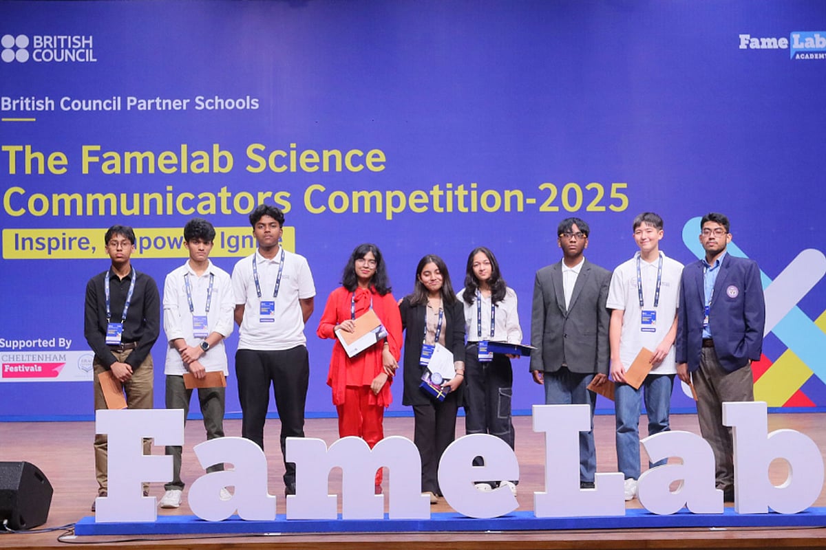 ব্র্যাক বিশ্ববিদ্যালয়ের অডিটরিয়ামে ফেমল্যাব সায়েন্স কমিউনিকেটরস প্রতিযোগিতার আয়োজন করা হয়। ঢাকা, ২৪ মে