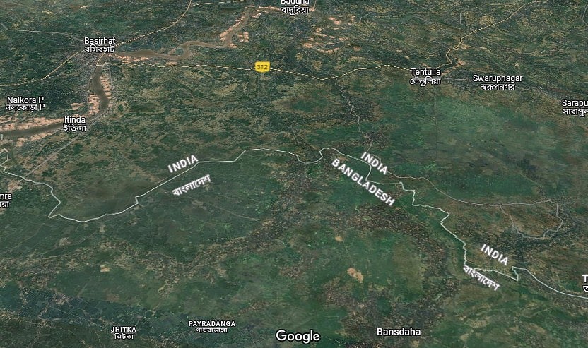 সাতক্ষীরা সদর উপজেলায় বাংলাদেশ-ভারতের সীমান্ত এলাকা