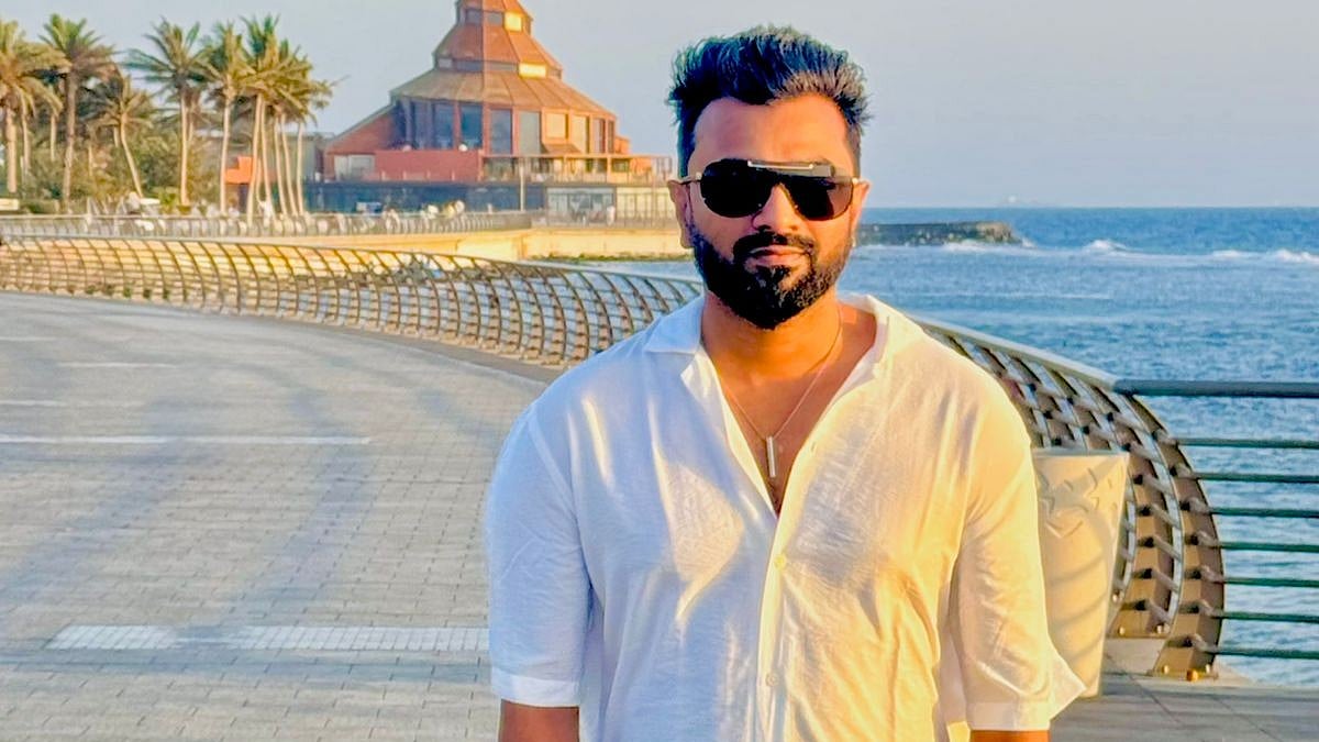 ইমরান মাহমুদুল। শিল্পীর সৌজন্যে