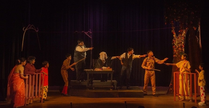 নাটকের একটি দৃশ্য