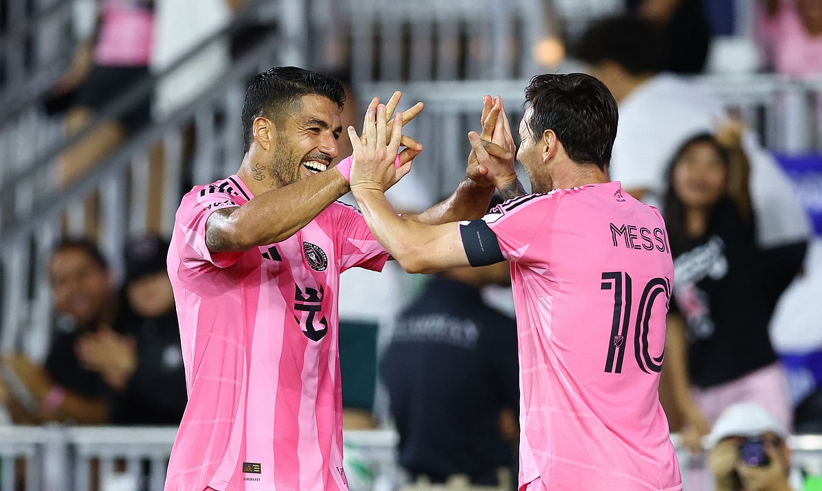 মেসি–সুয়ারেজ গোল করেছেন দুজনই।